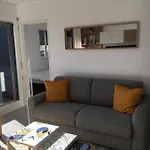 Apartment Beautiful With Gardenlk *