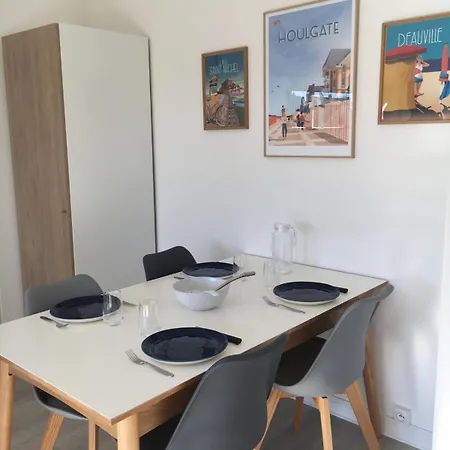Beautiful With Gardenlk Appartamento Cabourg